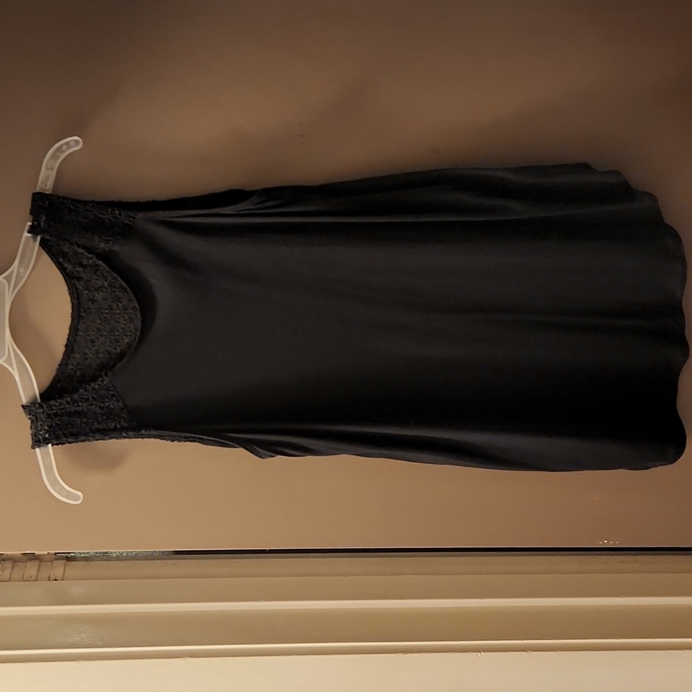 Black Old Navy tank top Medium